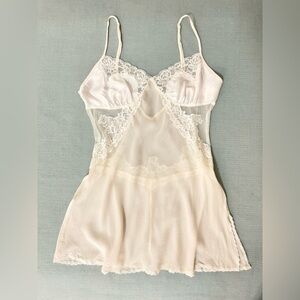 Victoria’s Secret Vintage slip dress Circa January 2002 size S cream ivory NWT